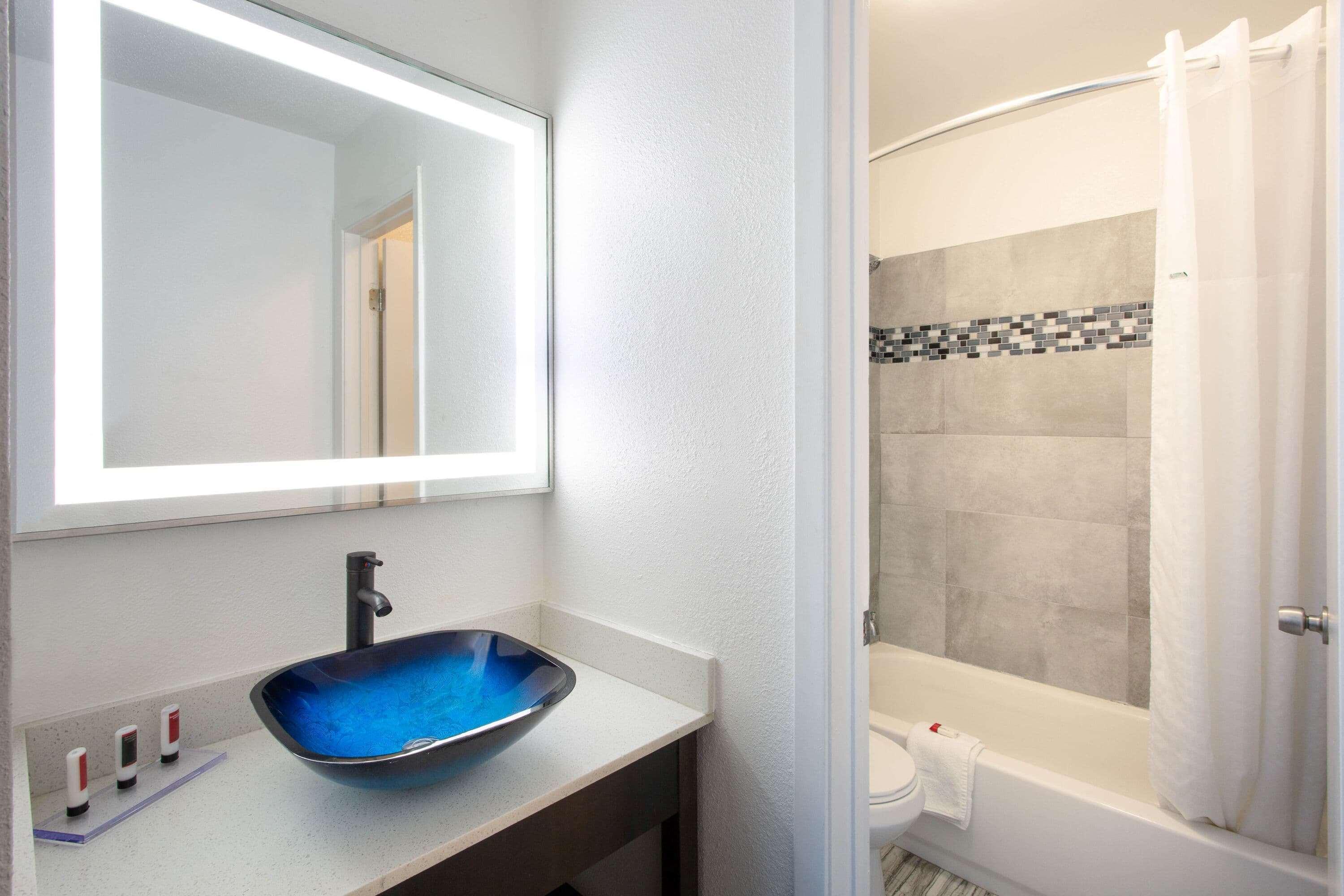 Baymont By Wyndham Charlotte University Bagian luar foto