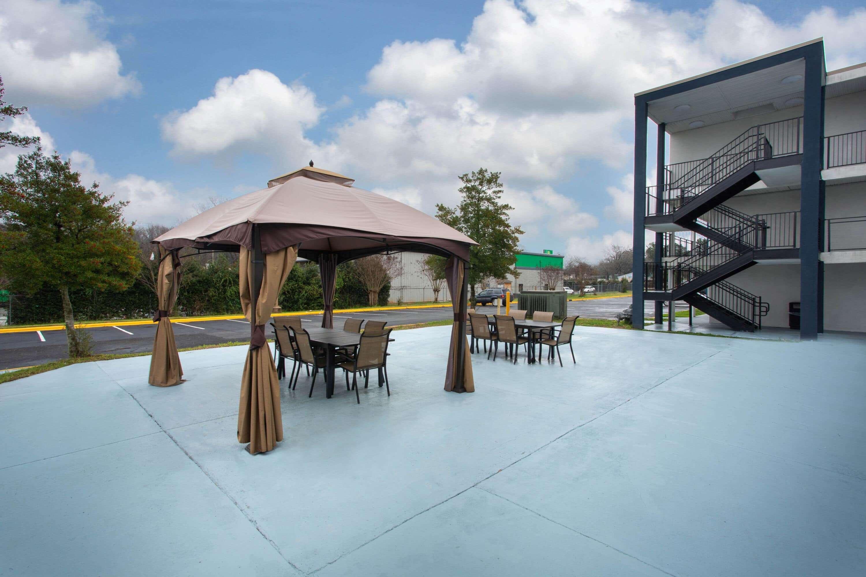 Baymont By Wyndham Charlotte University Bagian luar foto