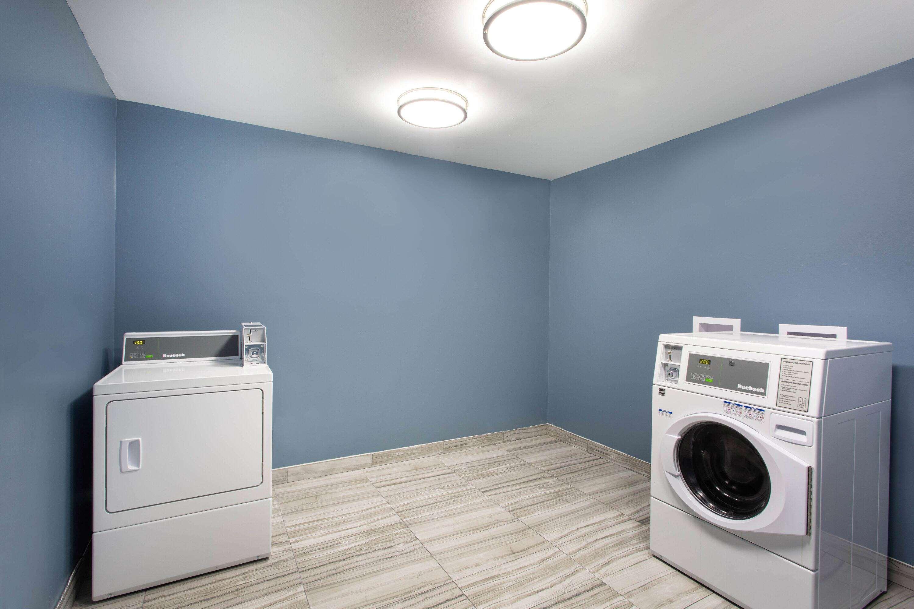 Baymont By Wyndham Charlotte University Bagian luar foto